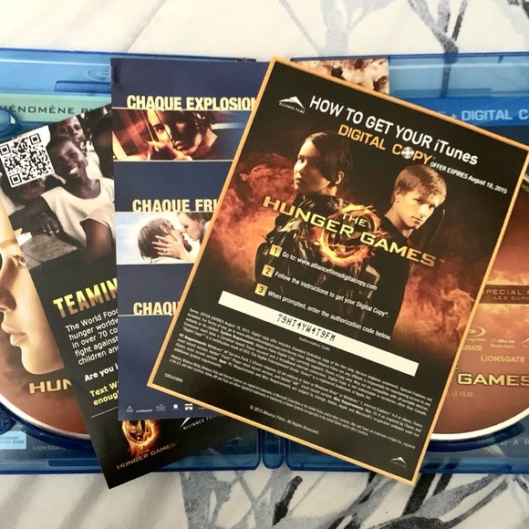 The Hunger Games (Blu-ray Disc, 2012, Canadian) - Picture 3 of 3